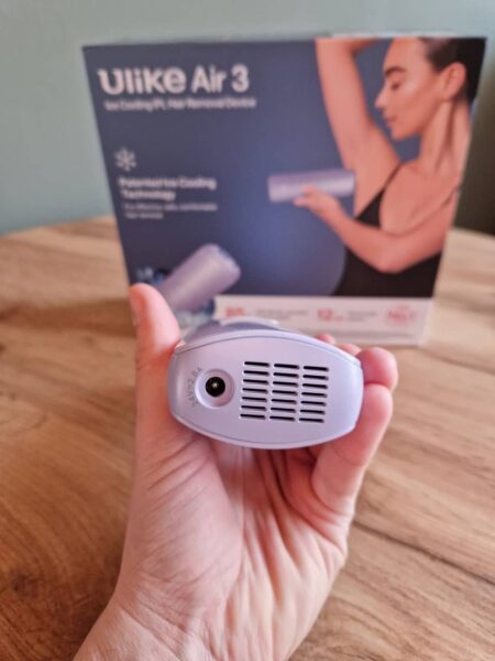 Nabíjanie IPL epilátoru Ulike Air 3