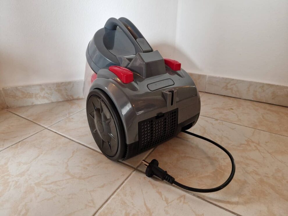 CleanMaxx vysávač BCC-14638 17