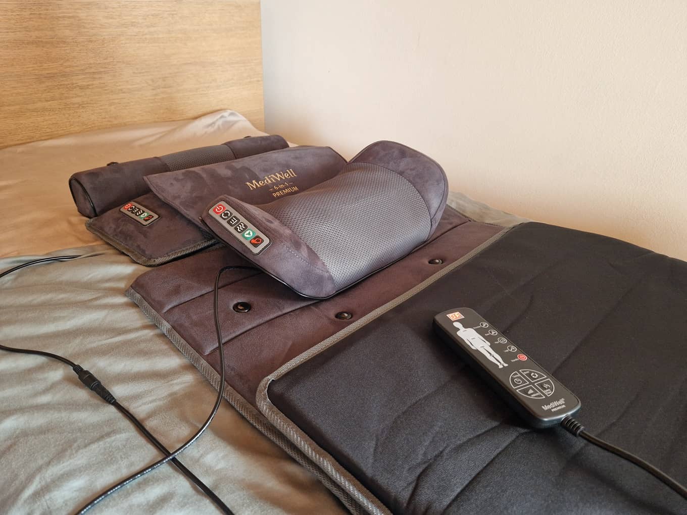 Masážna podložka s magnetmi MediWell PREMIUM 6v1