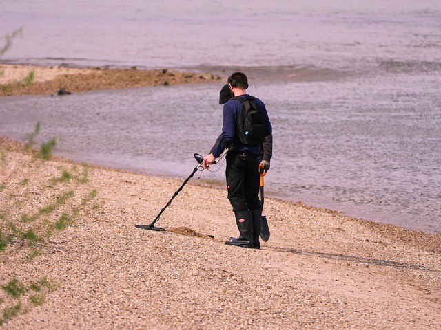 detektor kovov